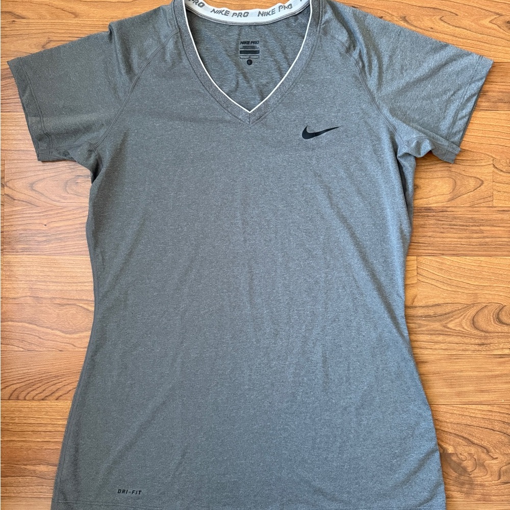 Nike Multicolored Fitted Short Sleeve T-Shirt size L